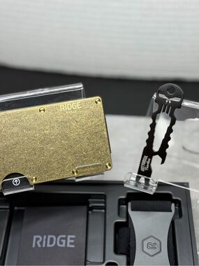 RIDGE WALLET | BRASS w/GOLD PVD SCREWS + BLACK G6 FEARLESS KEYCHAIN MULTI-TOOL